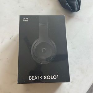 Beats Solo
